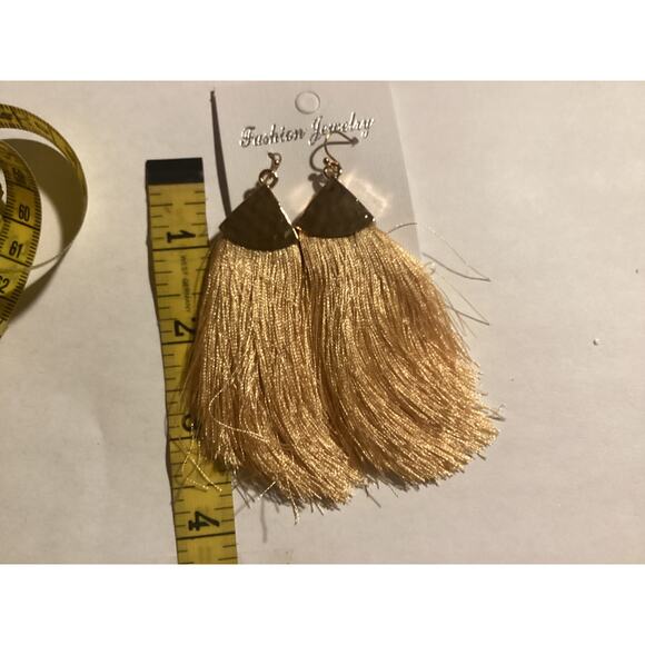 4320 NIP Gold Capped Gold Long Tassel Fringe Earrings BOHO Feather Drop Dangle - Picture 2 of 4